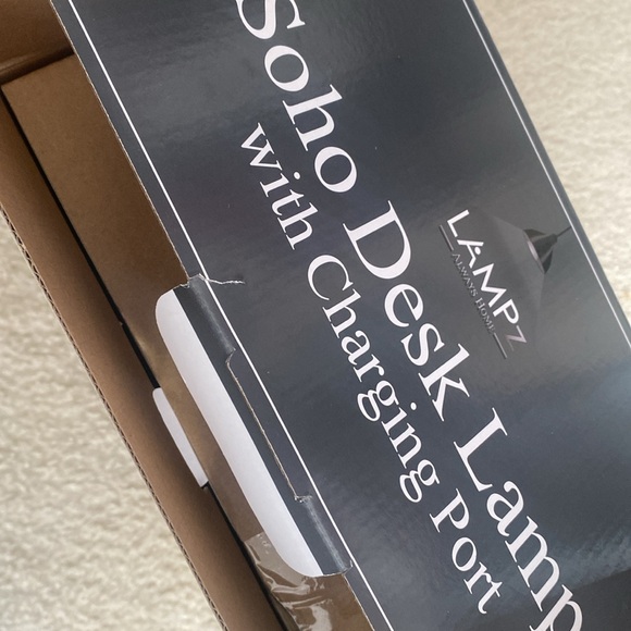 LAMPz® 15.5in Desk Lamp with Adjustable Shade & USB-C Charging Port, New in Box - Picture 7 of 8